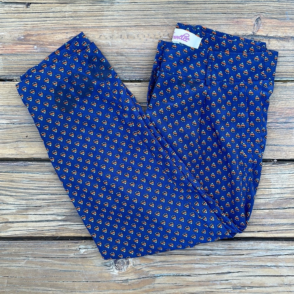 Emmelee Retro Print Mid-Rise Cropped Trousers